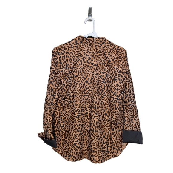 Chicos Women Leopard Print Cotton Stretch Button Up Blouse No Iron Size 2 US 12 - Picture 2 of 5